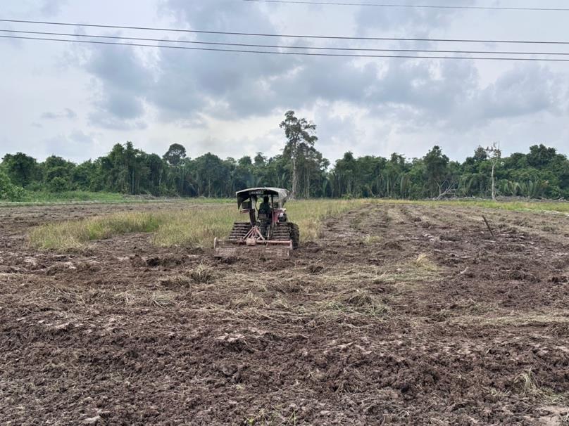 First Tillage with Tracked Crawler Tractor